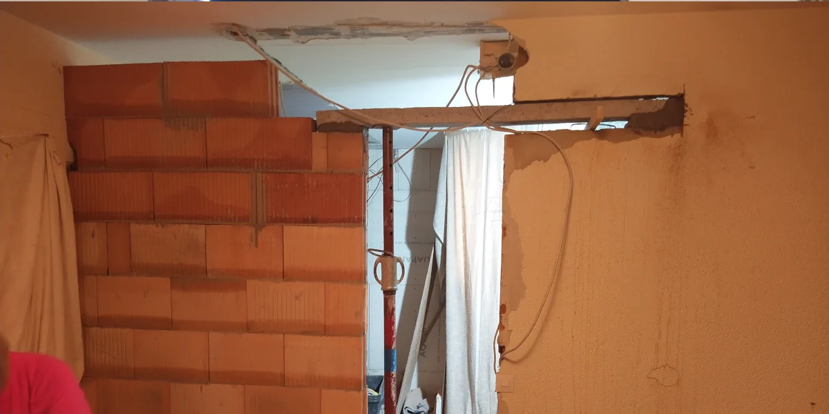 Sturz der neuen Küchentür gesetzt