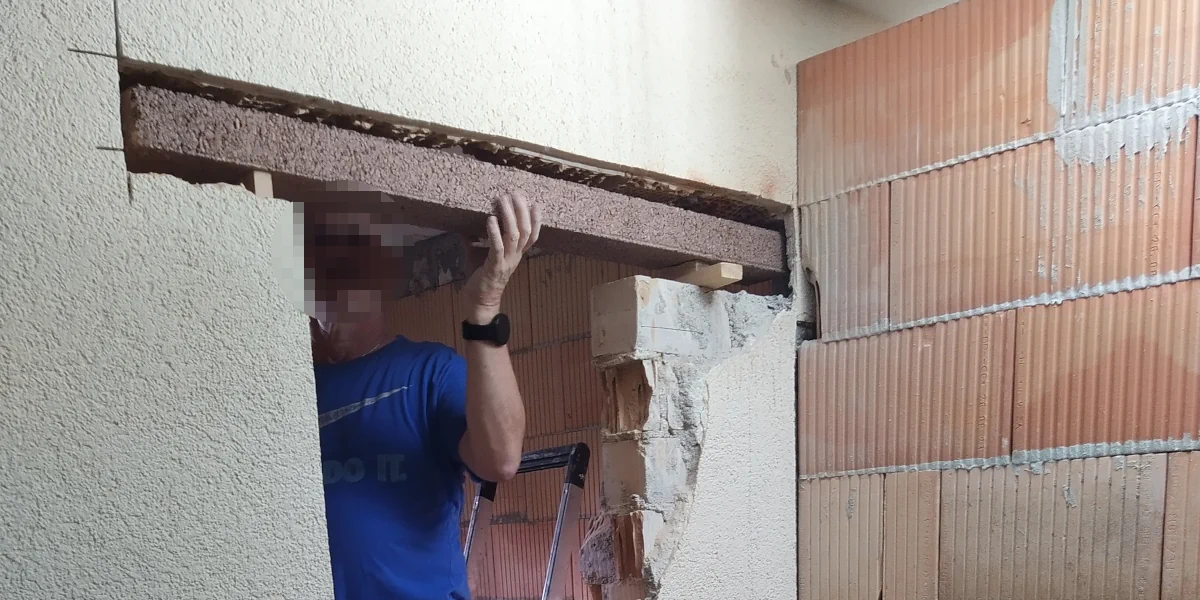 Sturz der Mitarbeitertoilette gesetzt